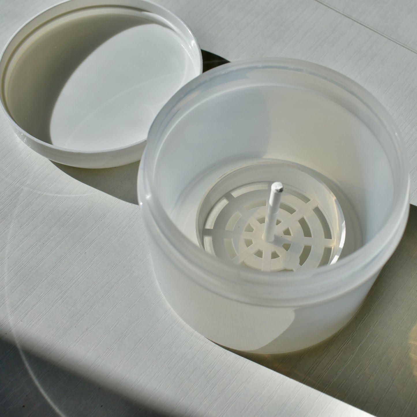 Acetone Resistant Gemstone Container